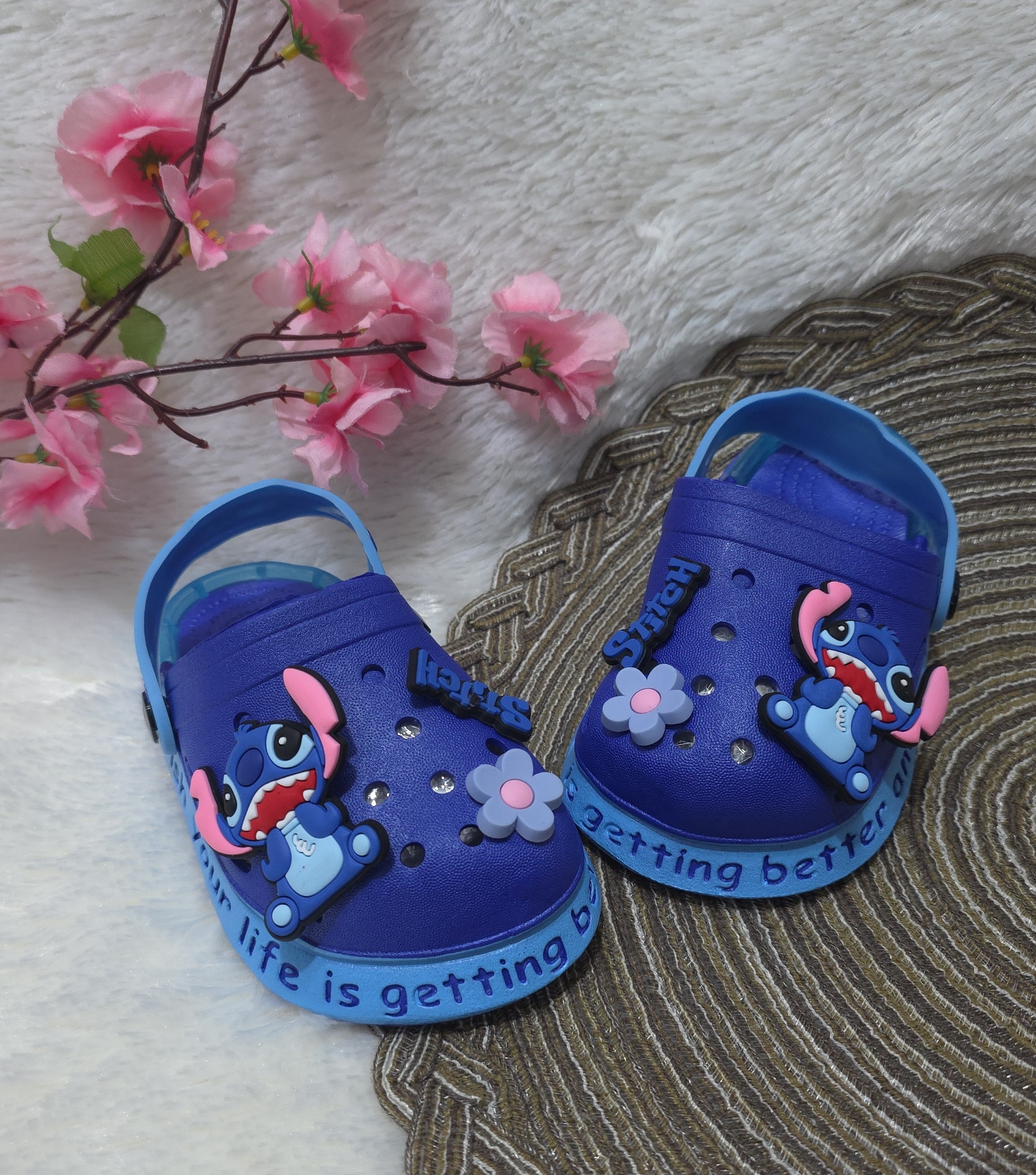 Crocs con Luces Stitch - Imagen 3