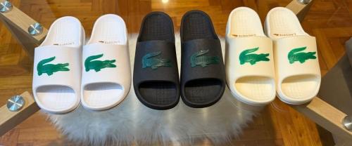 Gomones  Lacoste