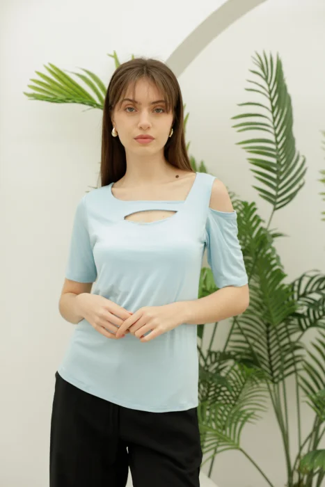 3715 Remera Leda