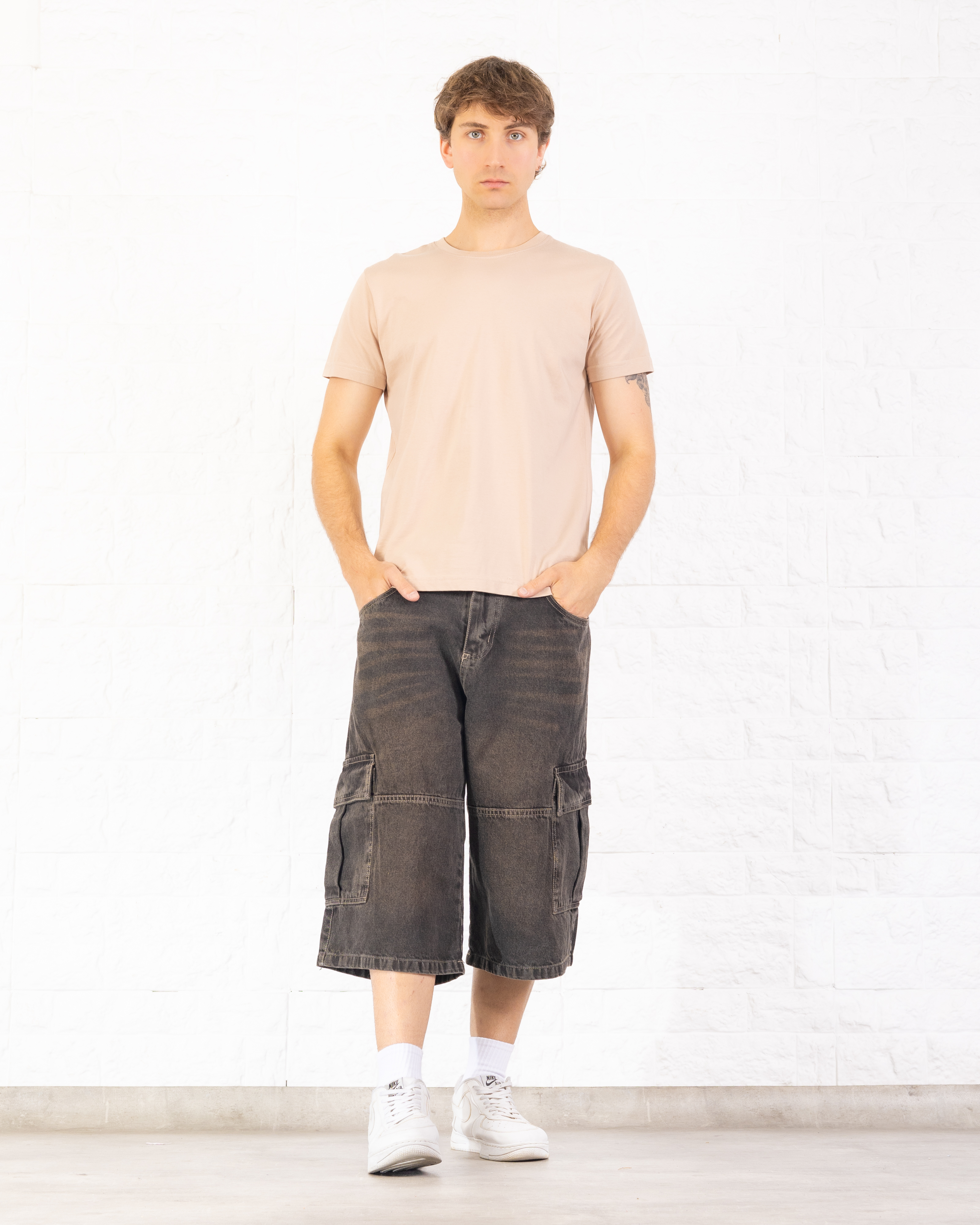 Pantalón Corto Baggy Cargo - 3.%20CUERPO%20ENTERO%20(10).jpg