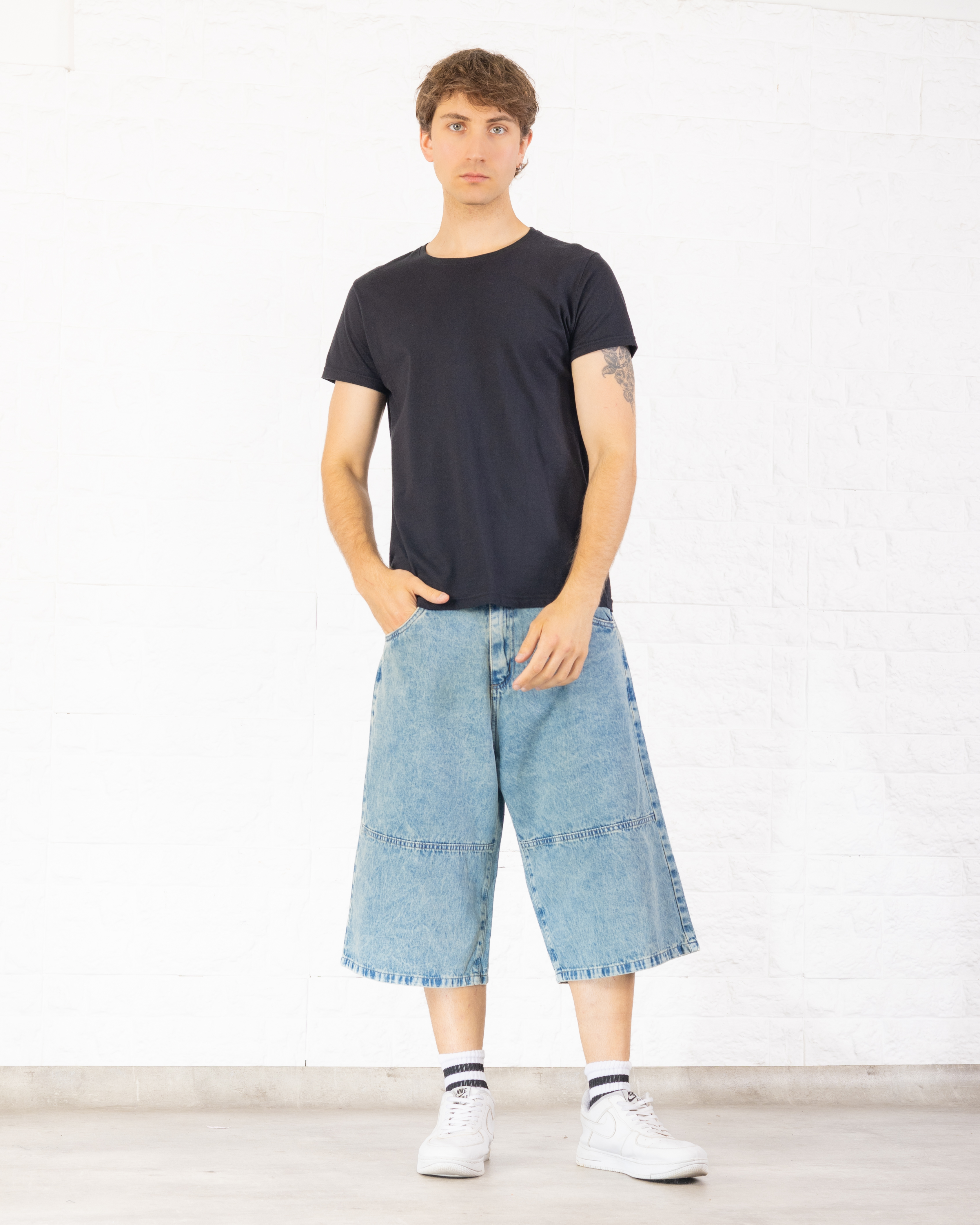 Baggy Corto - 7.%20CUERPO%20ENTERO%20(15).jpg