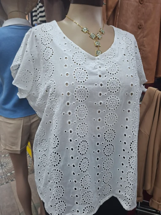 Remera Broderie Especial