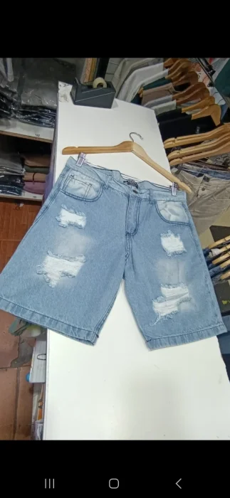 Bermudas Mom con Rotura Celeste