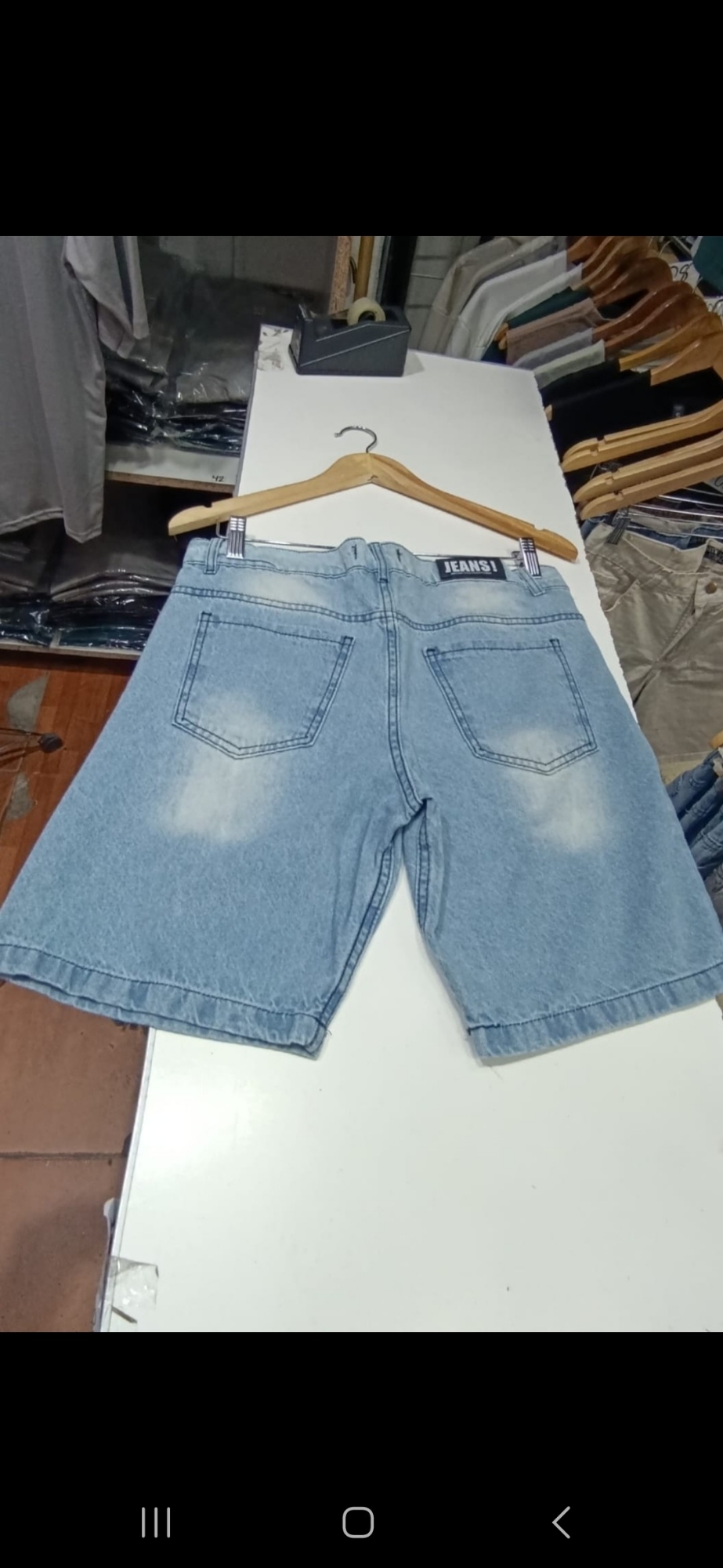 Bermudas Mom con Rotura Celeste - Imagen 2