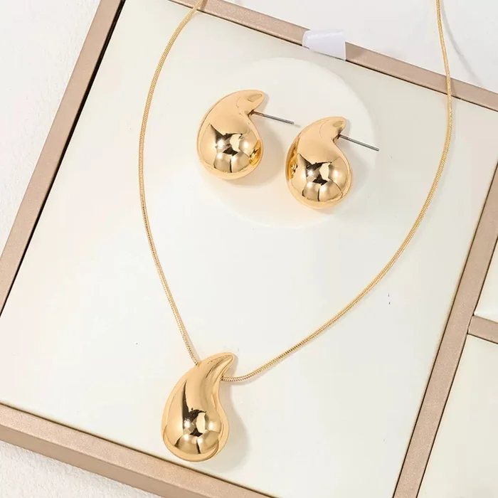 Conjunto Collar con Aros Gota