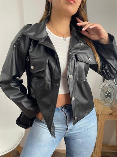 Campera Cuerina