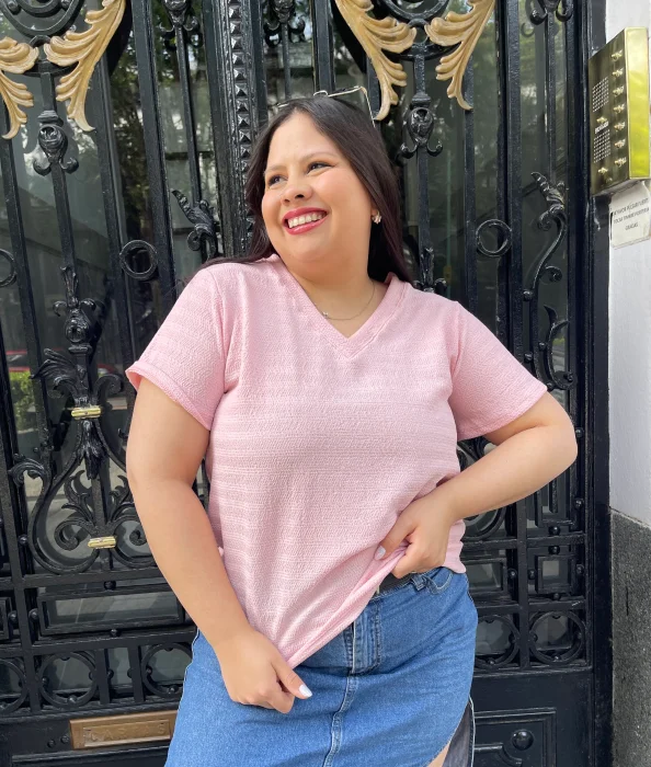 Remera Bruselas Fendi Cuello V