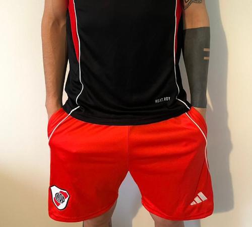 Short Bermuda River Plate .