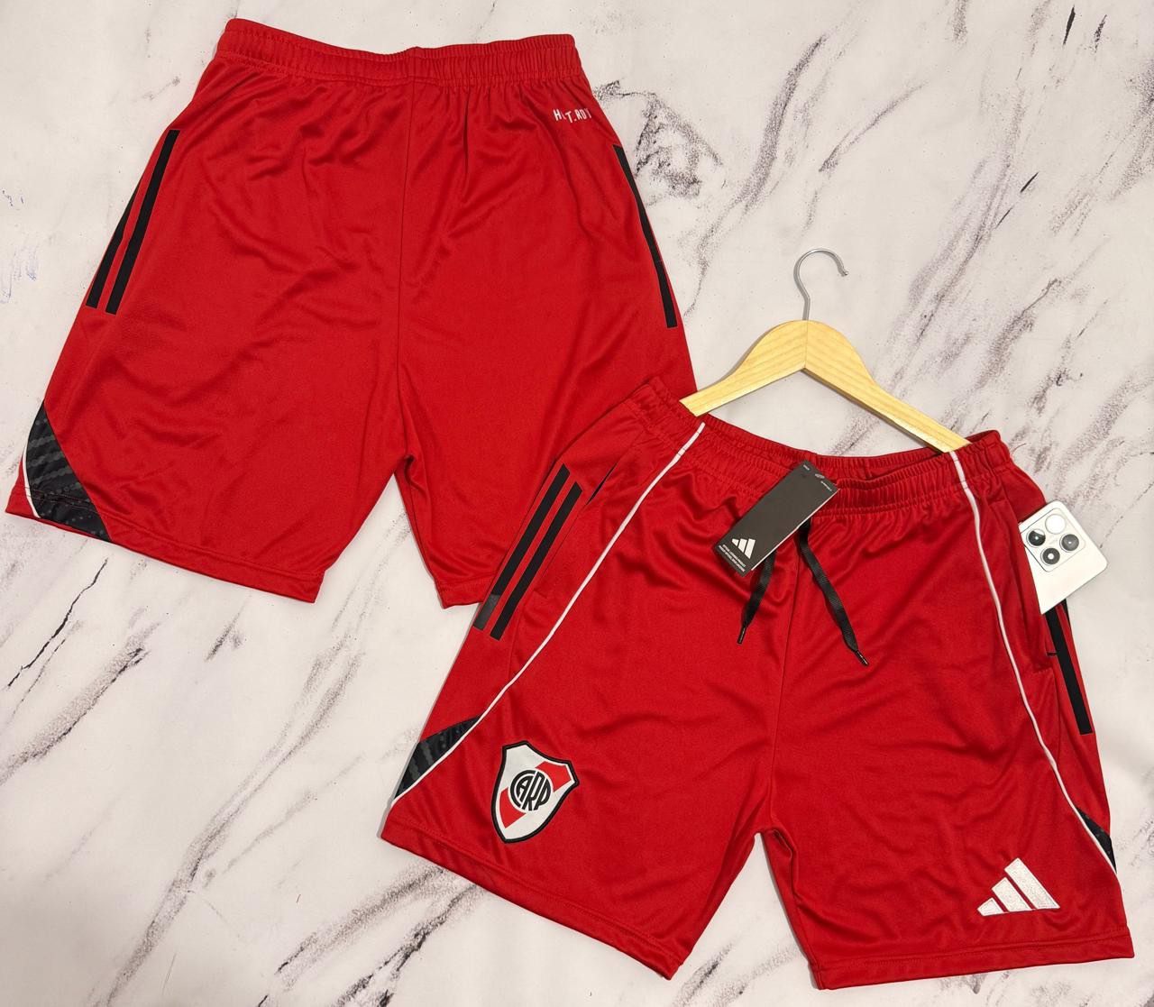 Short Bermuda River Plate . - Imagen 4