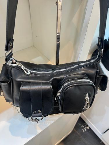 Cartera Mini Bag Cargo Baguette Negra Cuero Pu - Miniatura 3