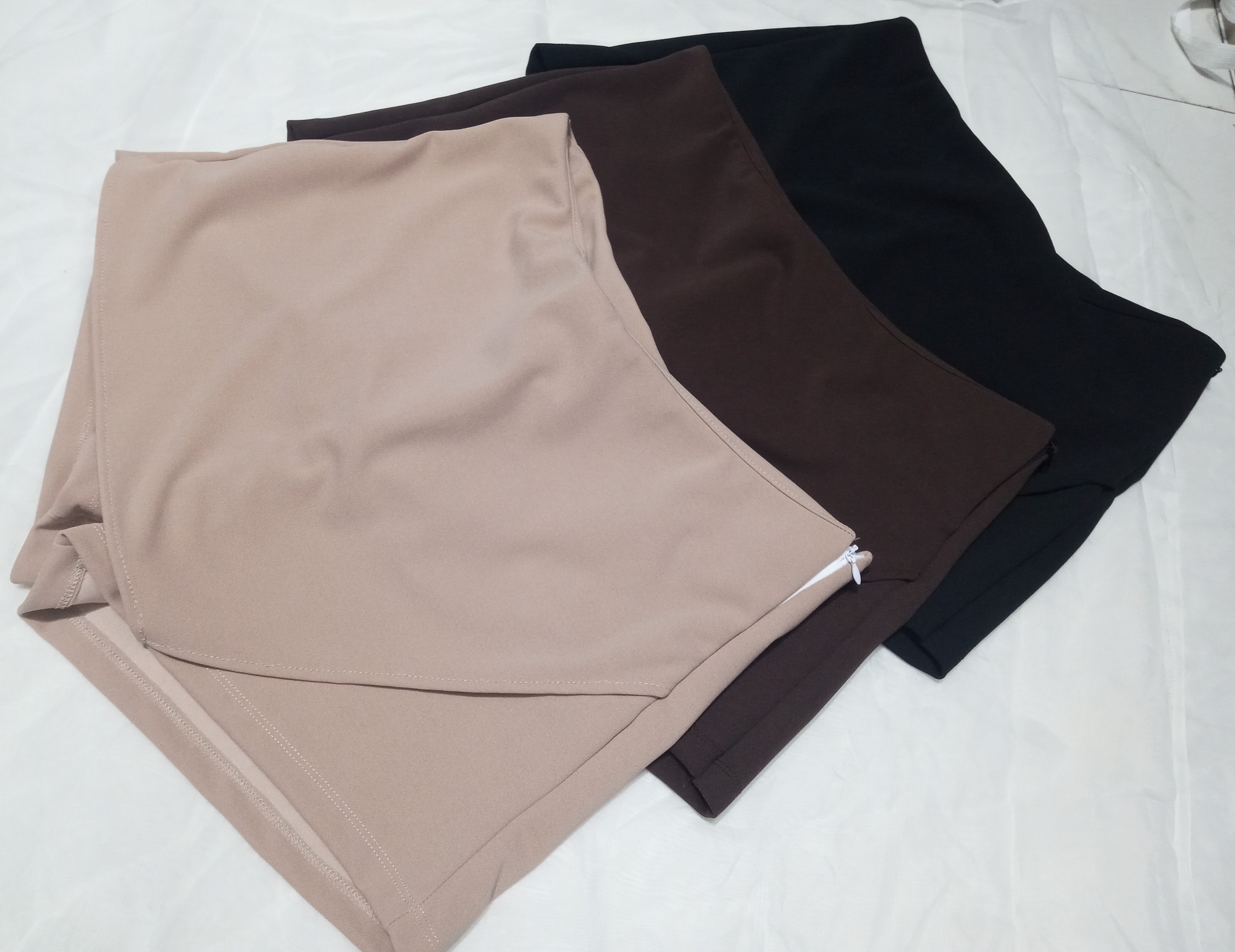 Falda Shorts Scuba Crepé - Imagen 2