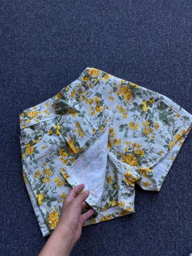 Short Jeans Floreadas