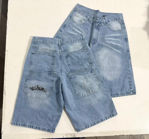 Bermuda Baggy con Bordado
