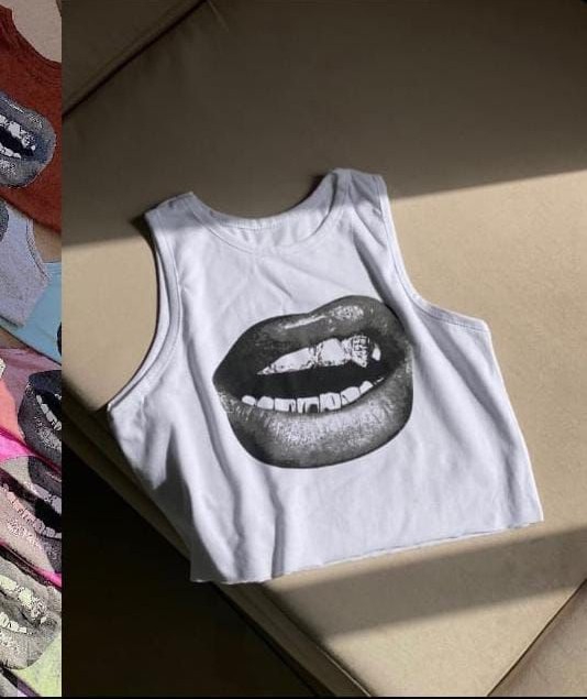Tops Estampados - Imagen 2