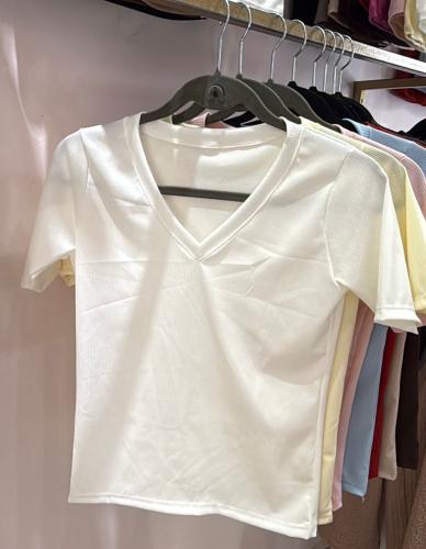Remera Escote V Art Paola Micro Morley