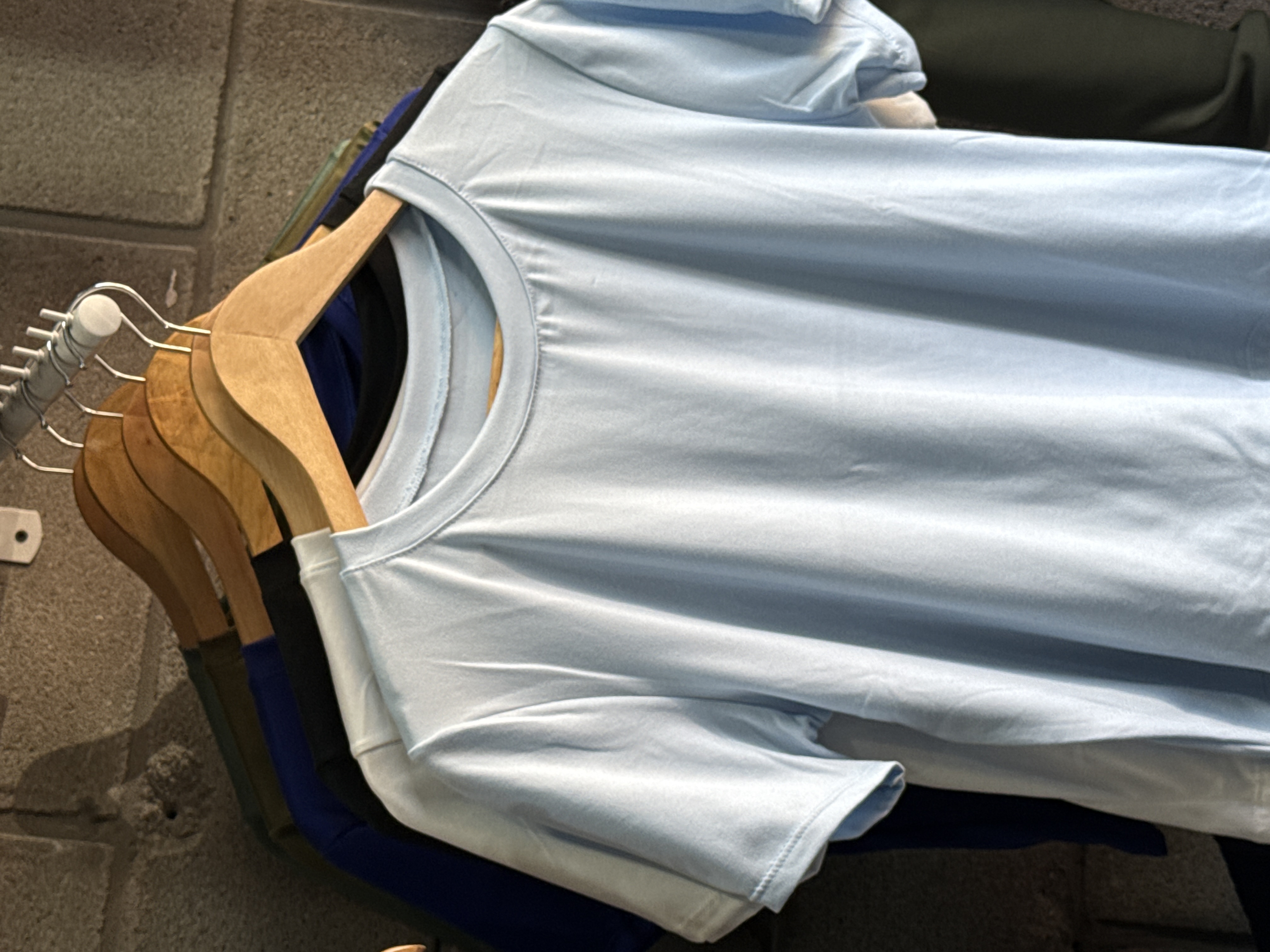 Remera  Cuadrada Estilo Crop - image.jpg