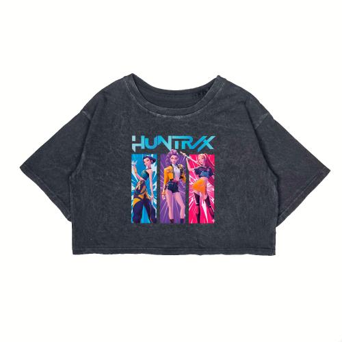 Nena - Crop Oversize Batik Huntrix Collage