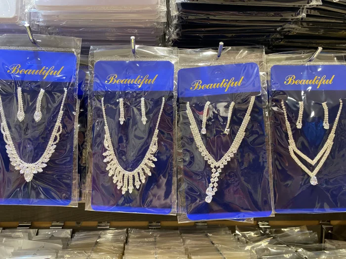 Set Collar y Aros Strass Fiesta