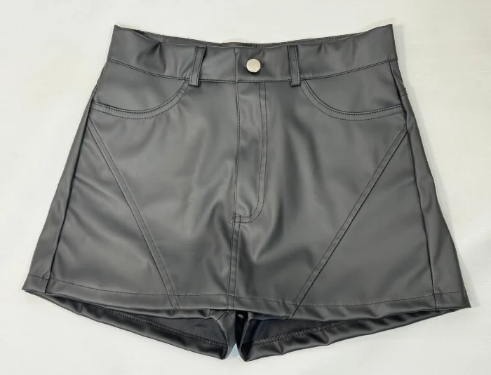Short Pollera con Recorte