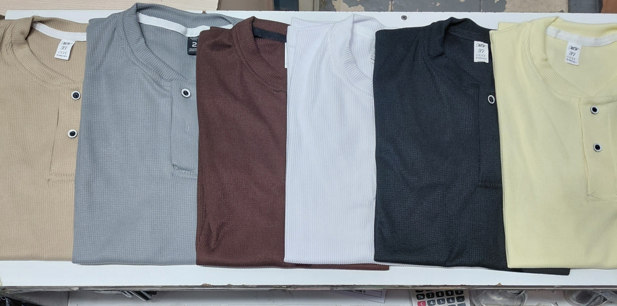 Remeras de Waffle con Botón - Imagen 2