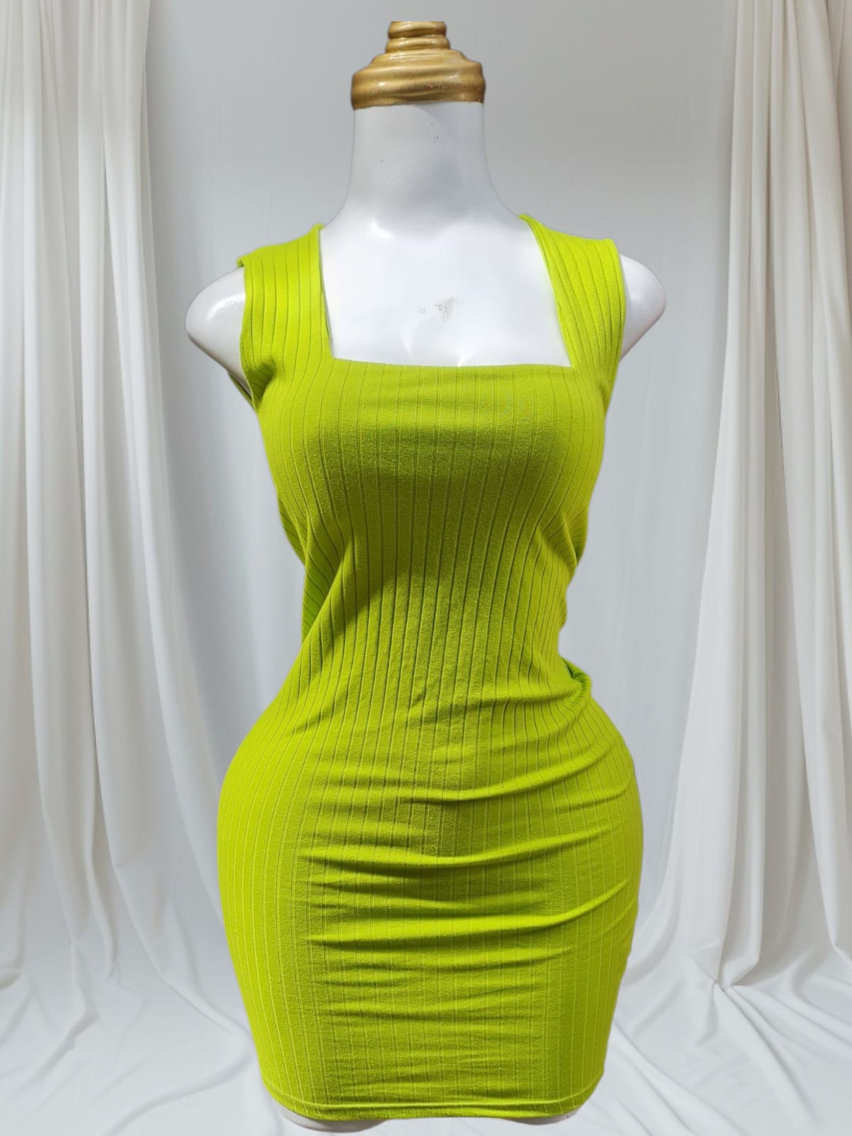 Vestido Espejo - 9da87cd3-3e16-460f-94b1-ae000c24ec83.jpg