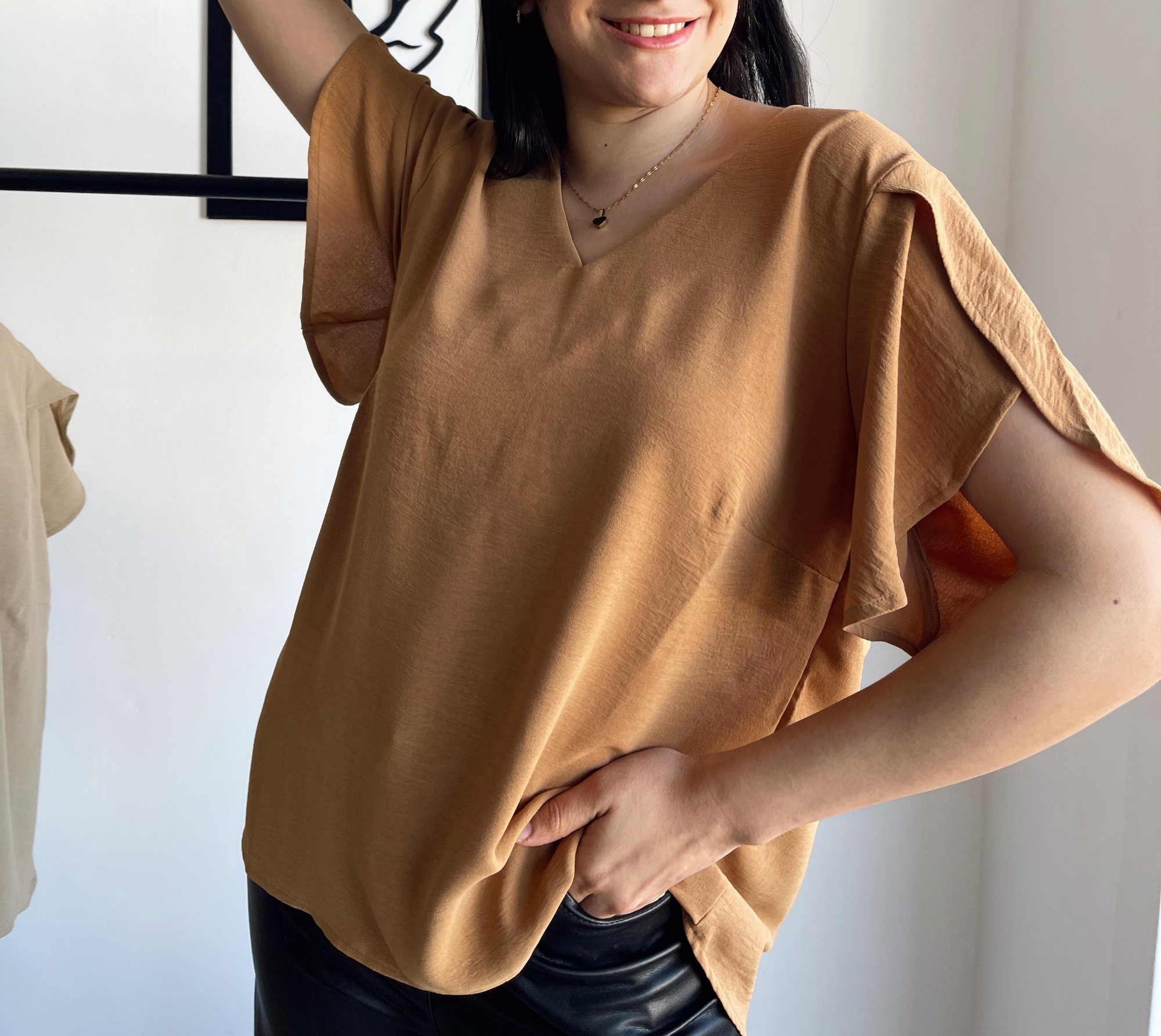 Blusa Cey Bolado Escote V - Imagen 3