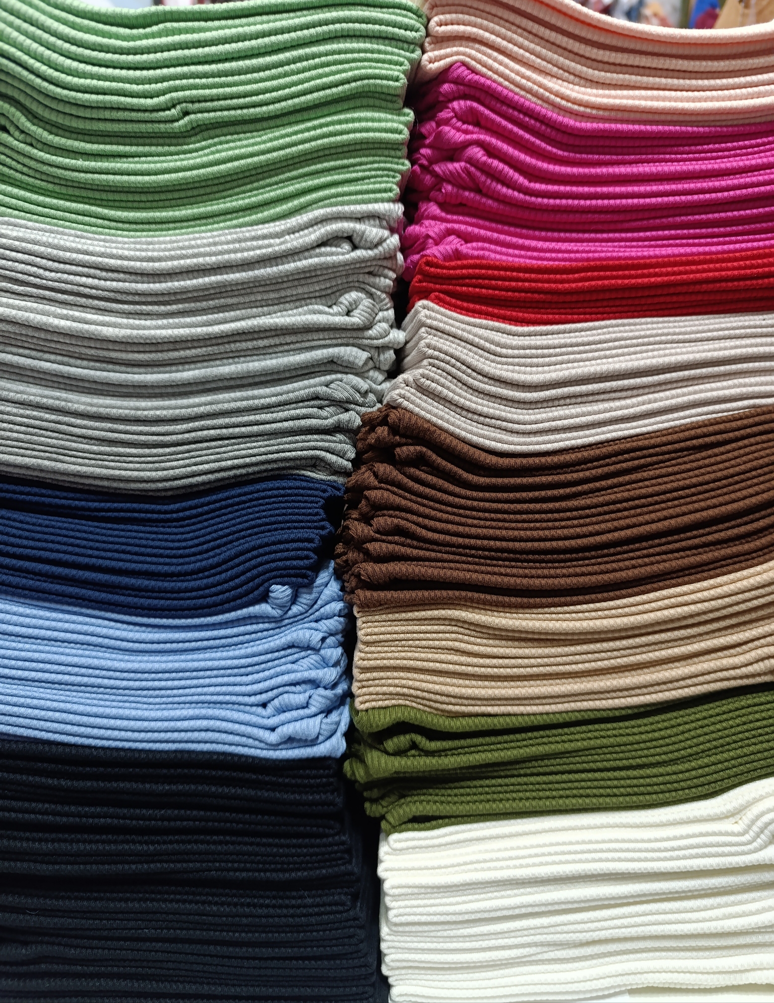 Musculosa Cuello Americano Morley Viscosa Colores en Stock - Imagen 3