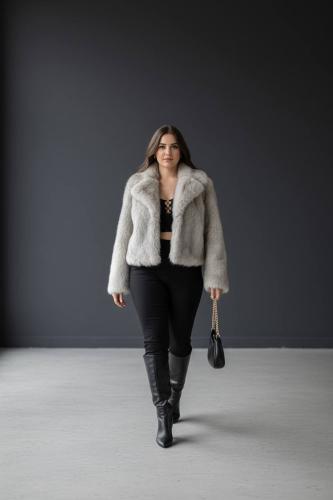Abrigo Raisa de Piel Greige