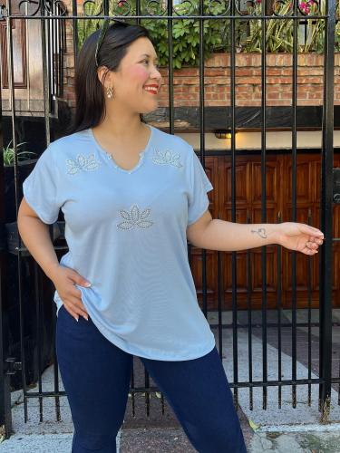 Remera con Hojalillo en Cuello y Brillo Hojas