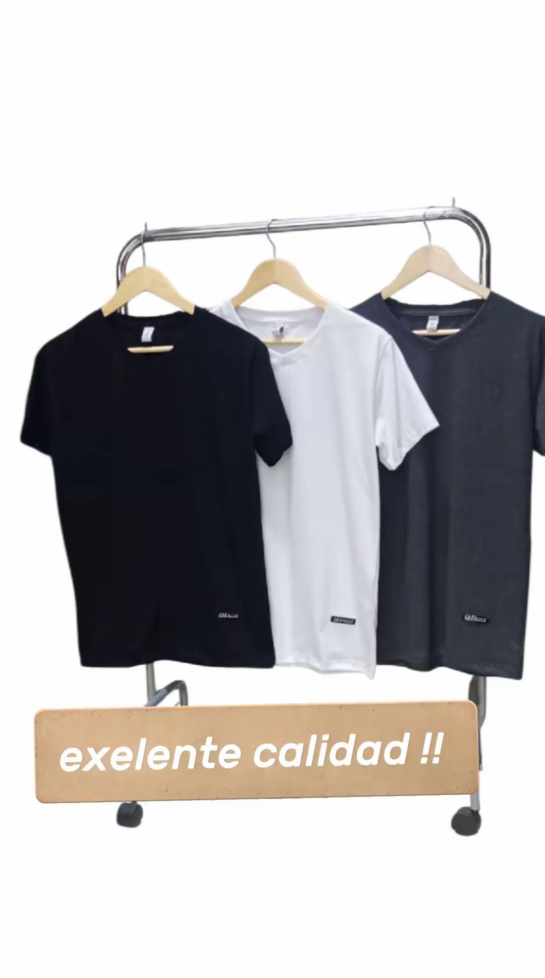 Remeras Cuello V de Algodón Peinado - Imagen 2