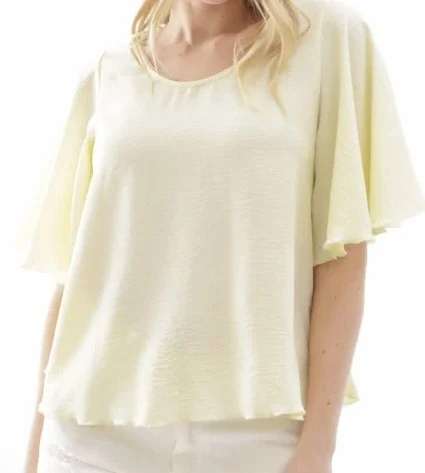 Remera Corte Mariposa