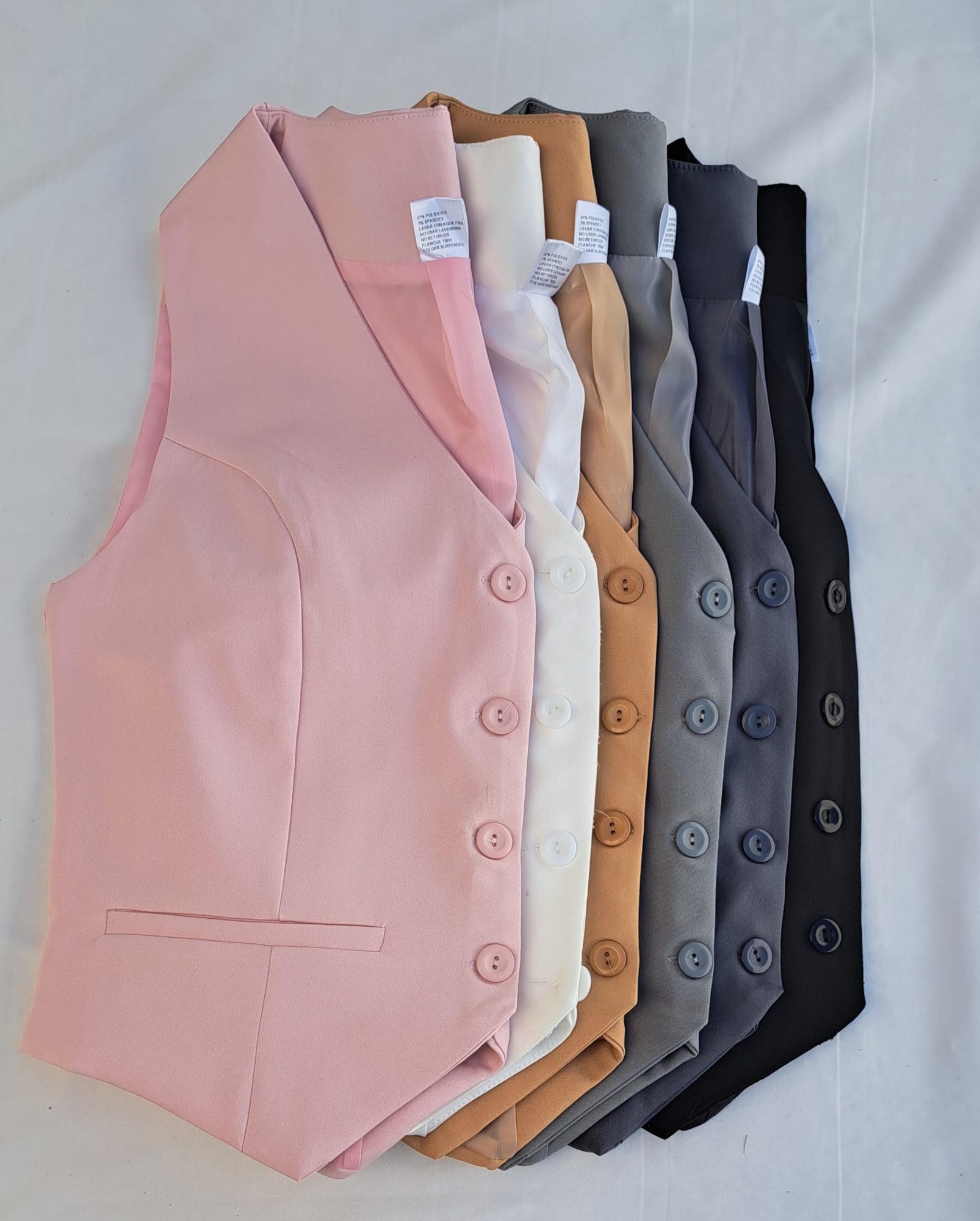 Conjunto Sastreros Chaleco Forrado + Short - Imagen 2