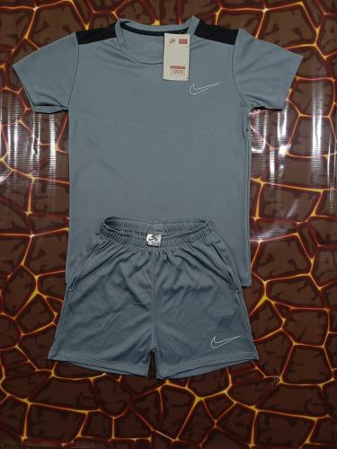 Conjunto Deportivo de Niño - Miniatura 6