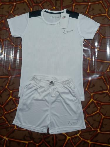Conjunto Deportivo de Niño - Miniatura 7