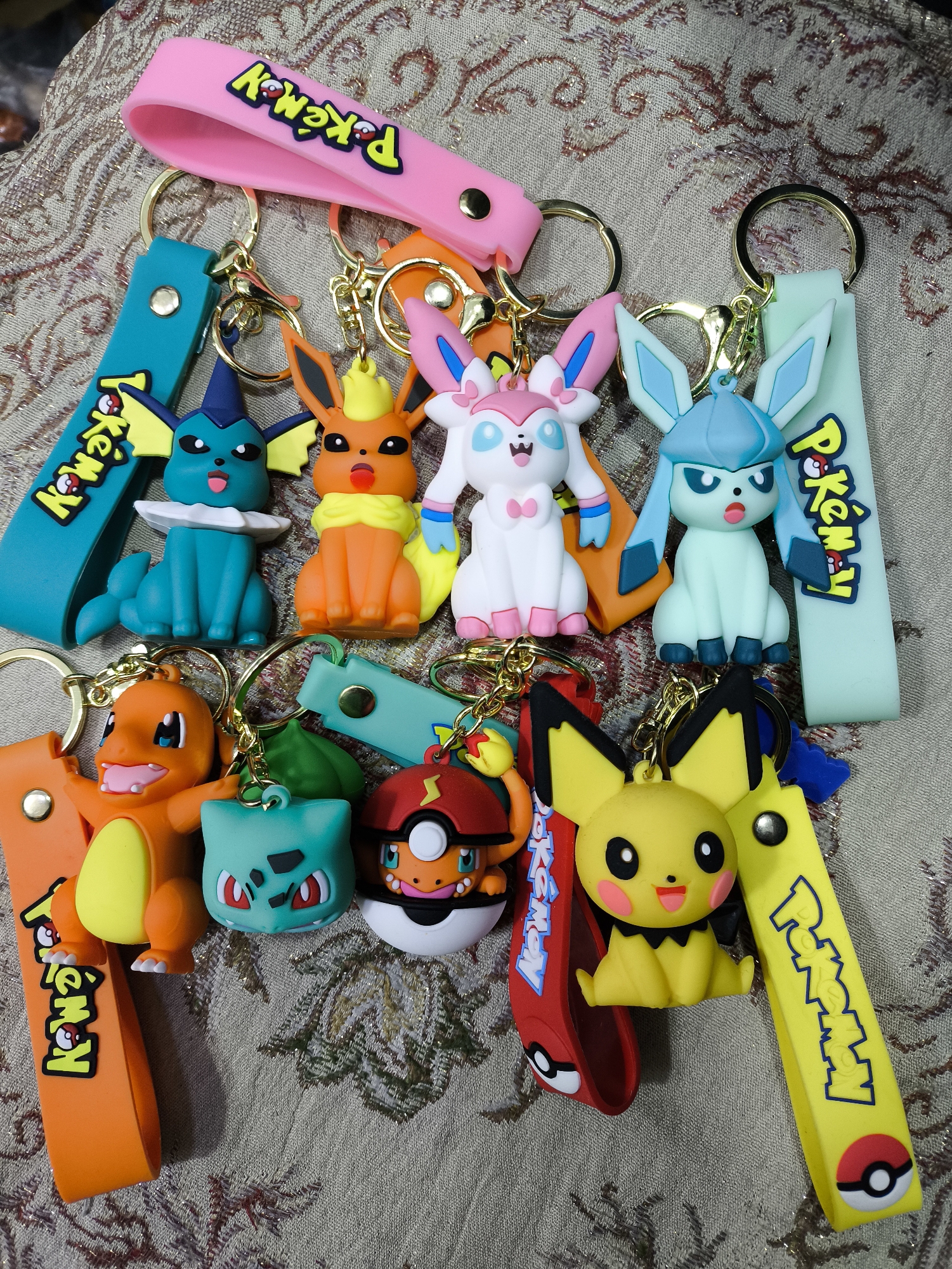 Llaveros de Goma Varios Modelos, Kuromi, Brain Rot, Pokémon,stich,labubu,capibara Etc - Imagen 2