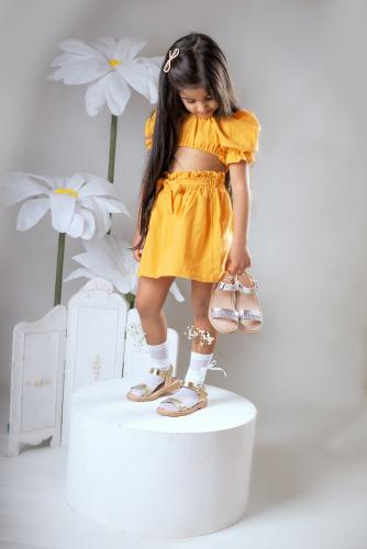 Sandalias Calzados Wara Metalizadas Niña Nena Hebilla Stras Dorada Plateada. - Miniatura 2