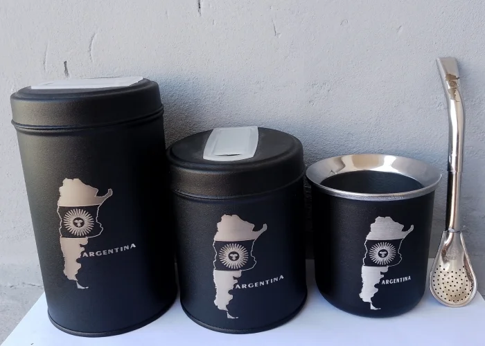 Promo Set Matero Argentina Latas con Mate y Bombilla Pico de Loro