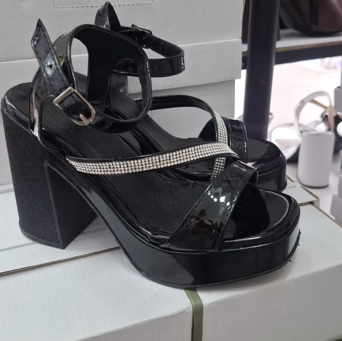 Sandalias Luz Negro