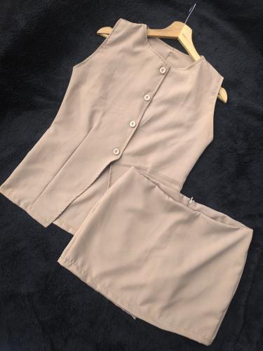 Conjunto Falda Short + Chaleco - Miniatura 2