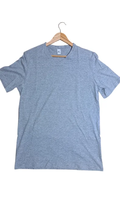 Remera Gris Lisa Cuello V