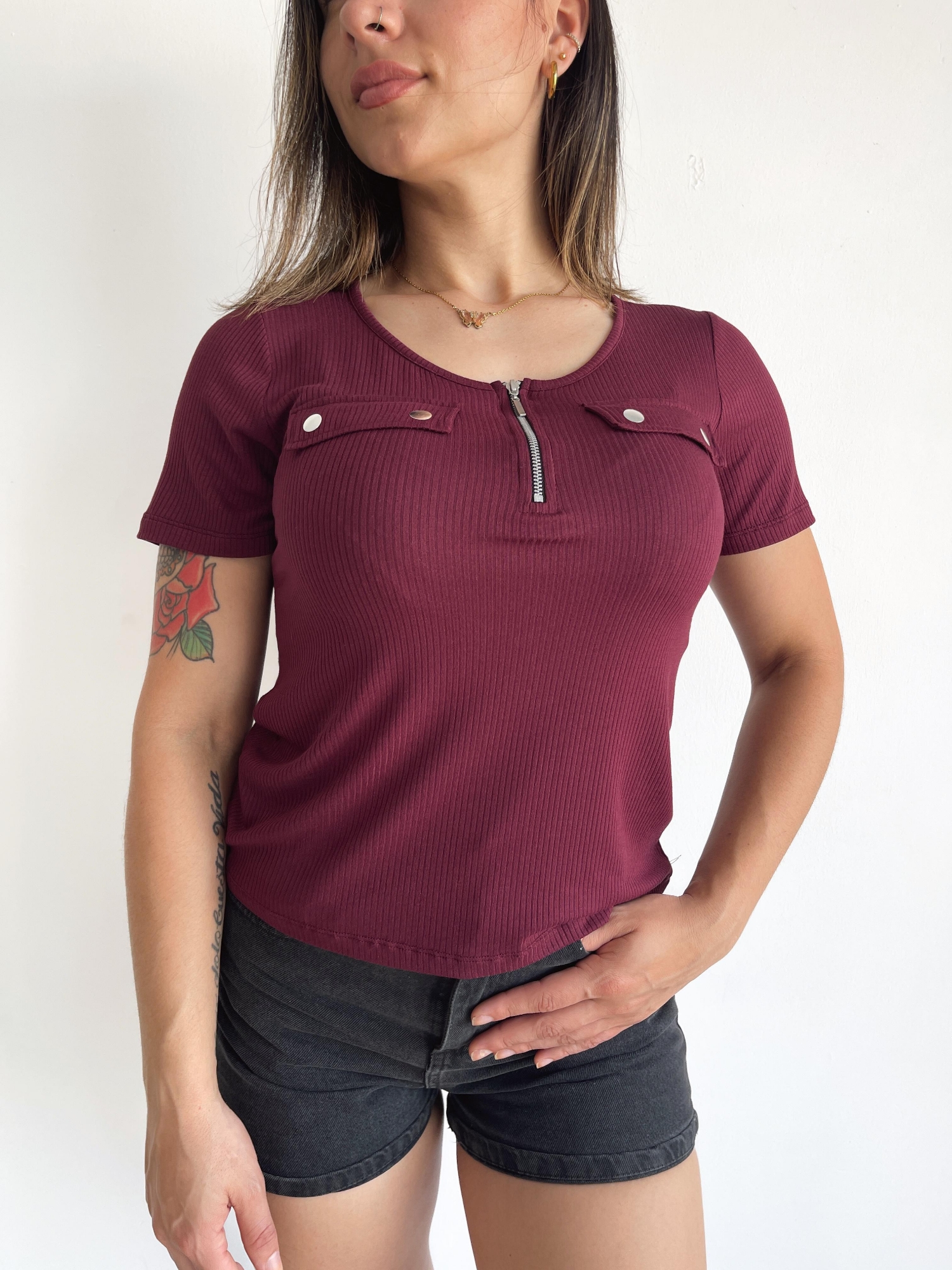 Remera con Cierre - Imagen 1