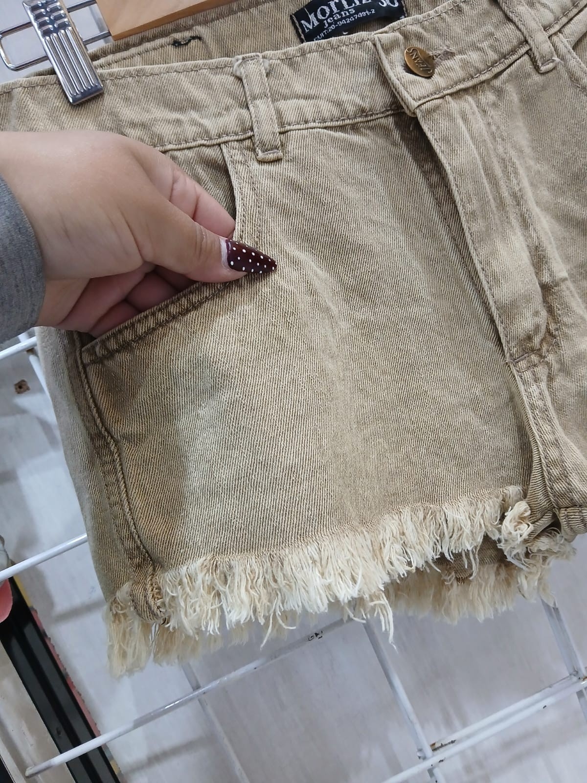 Short Tiro bajo Beige Mom - Imagen 2