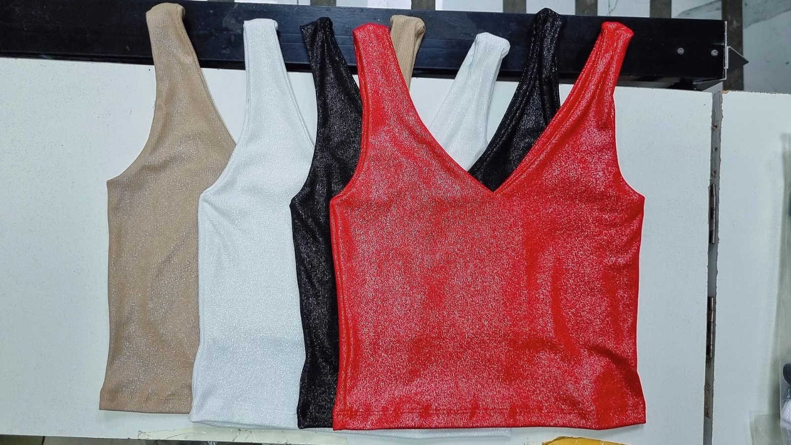 Musculosa Escote V - Imagen 2