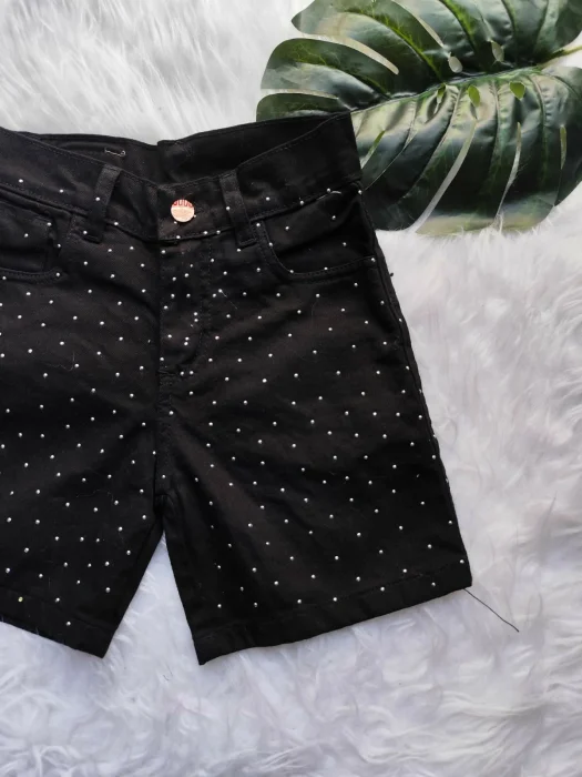 Bermuda Elastizada de Nene con Strass