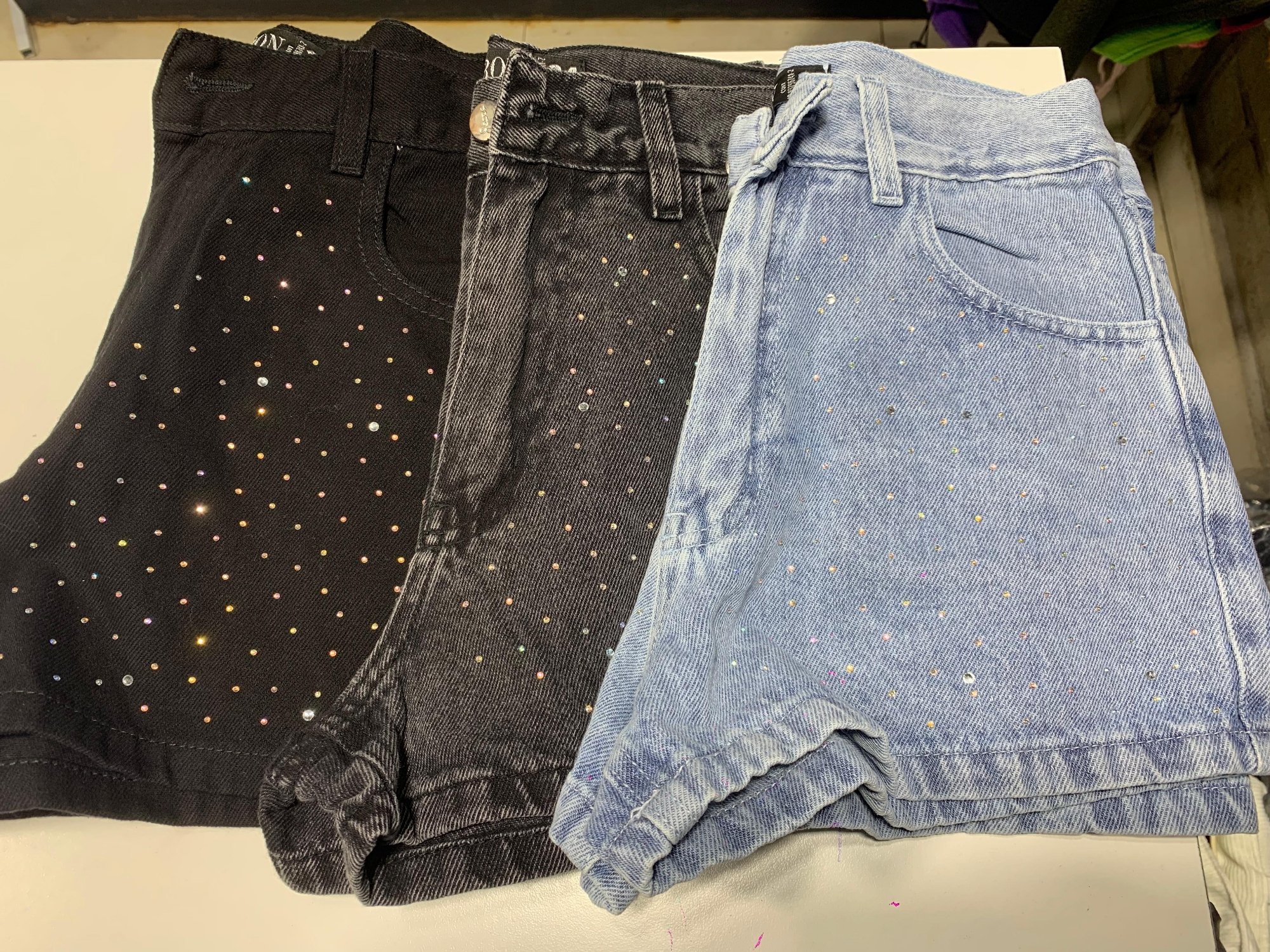 Short con Brillo - Imagen 3