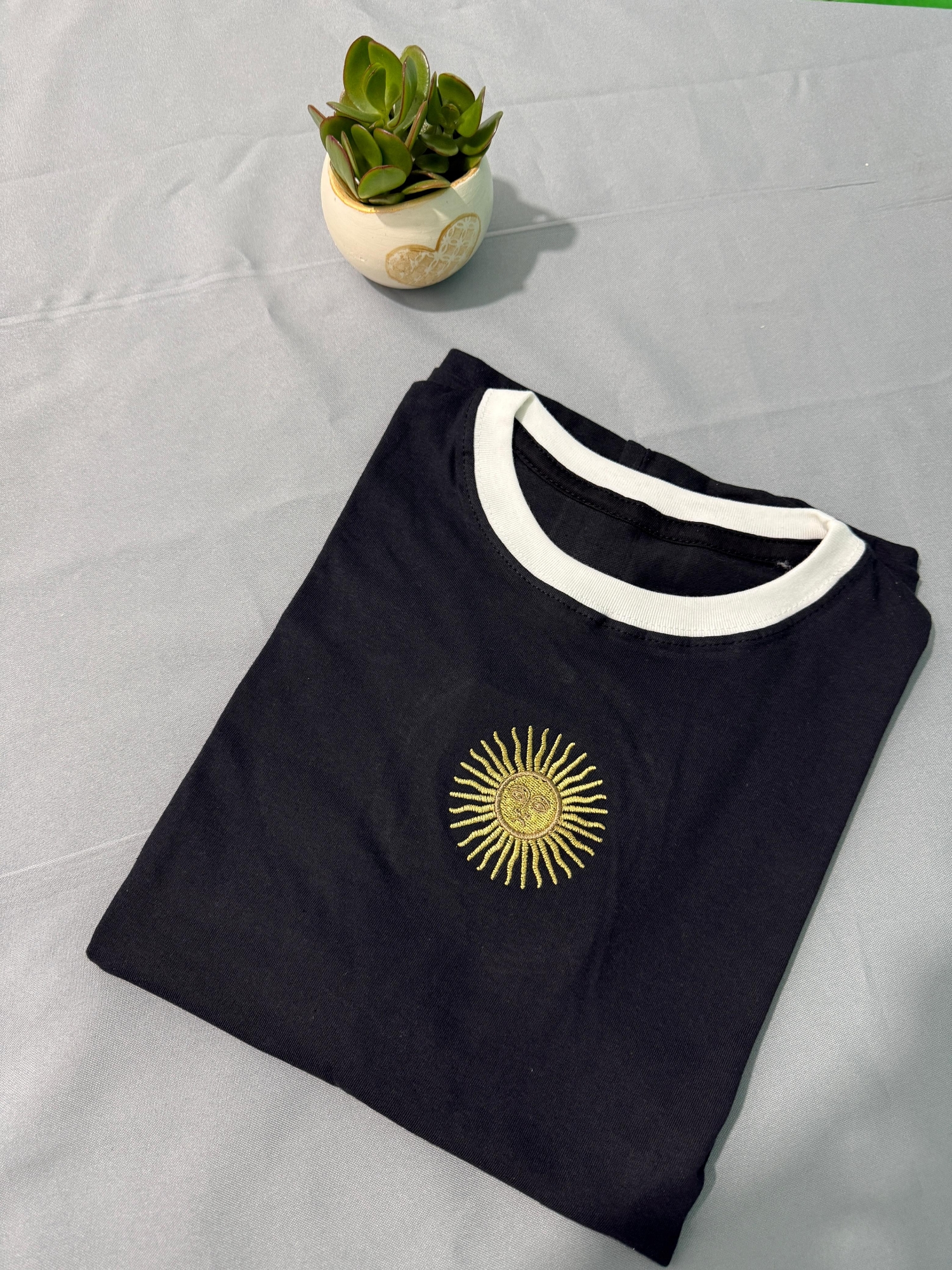 Remera Oversize Sol de Mayo Bordada - Imagen 4