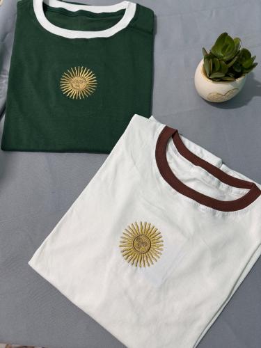 Remera Oversize Sol de Mayo Bordada - Miniatura 5