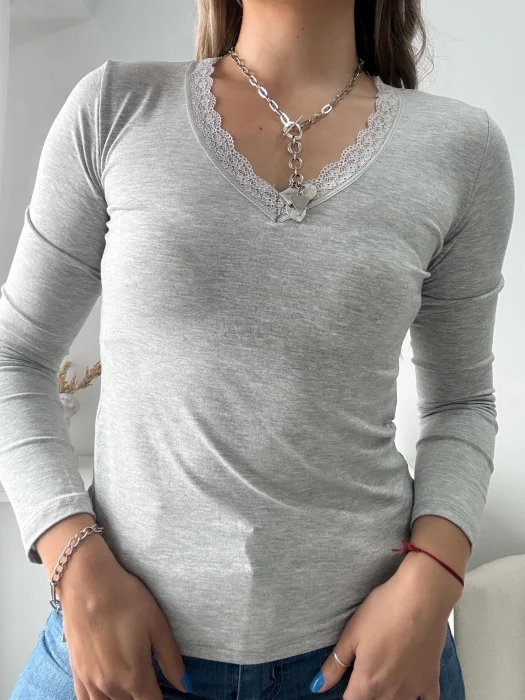 Camiseta con Puntilla