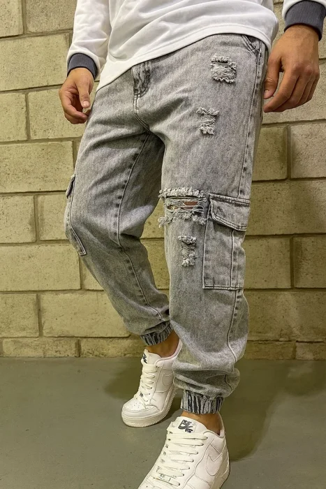 Jeans Callejero con Puño y Roturas