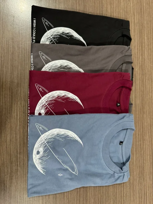 Remera Over Space